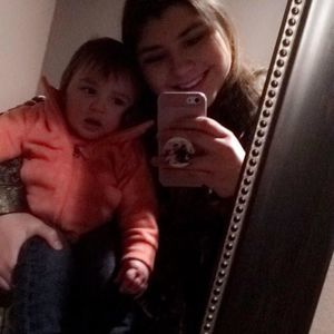 Meet your Posher, Elaina